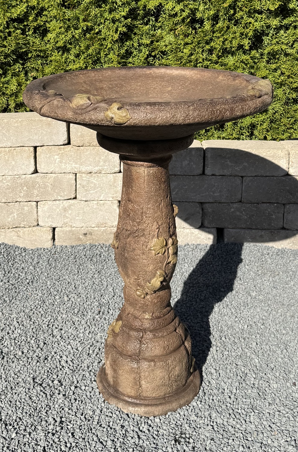 Wide Vine Birdbath