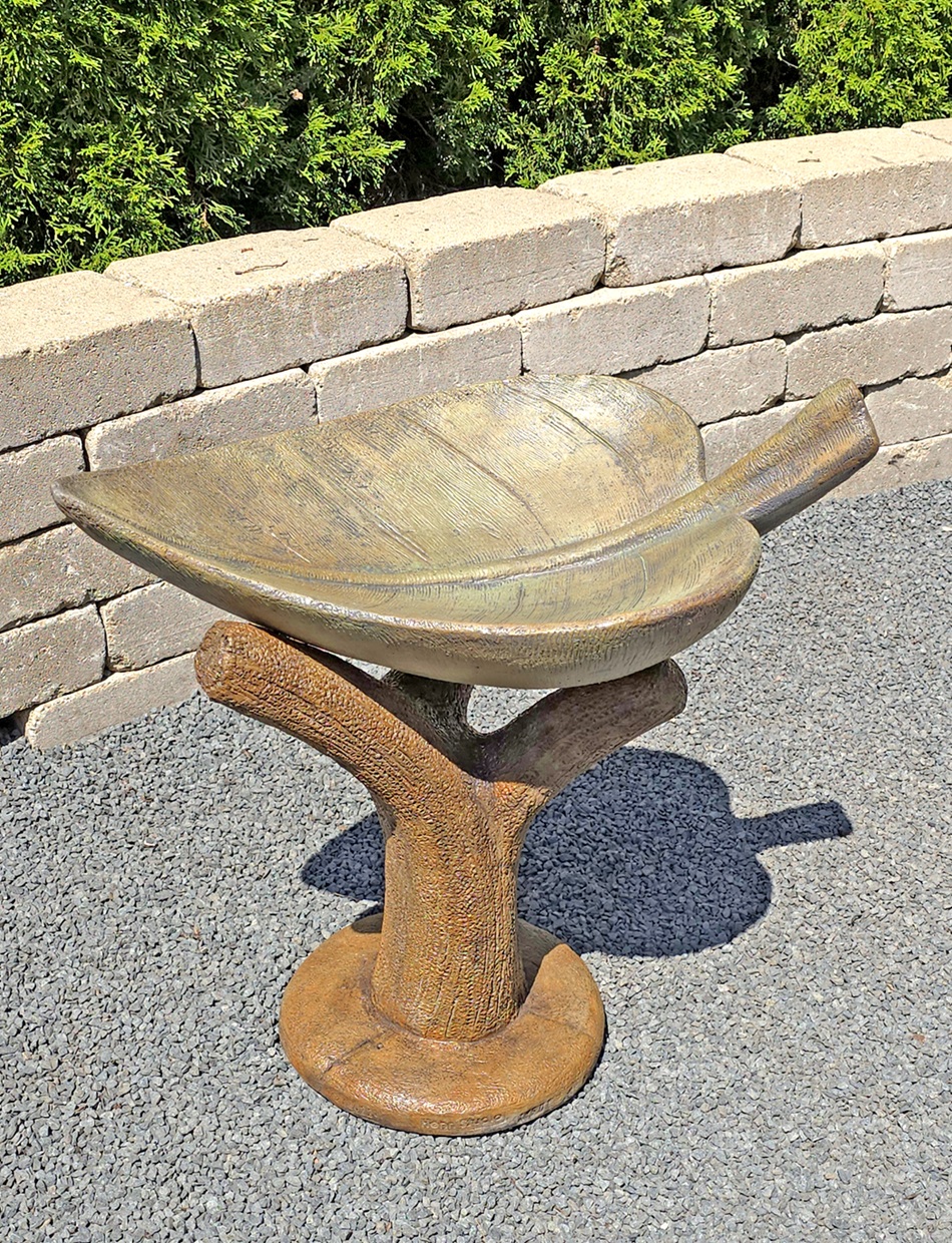 Leaf Birdbath