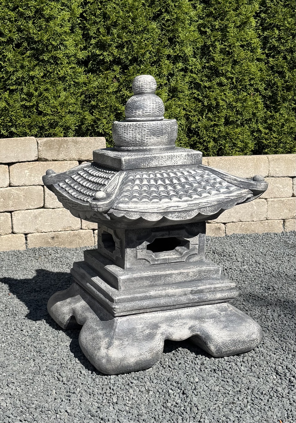 Medium Great Pagoda Lantern