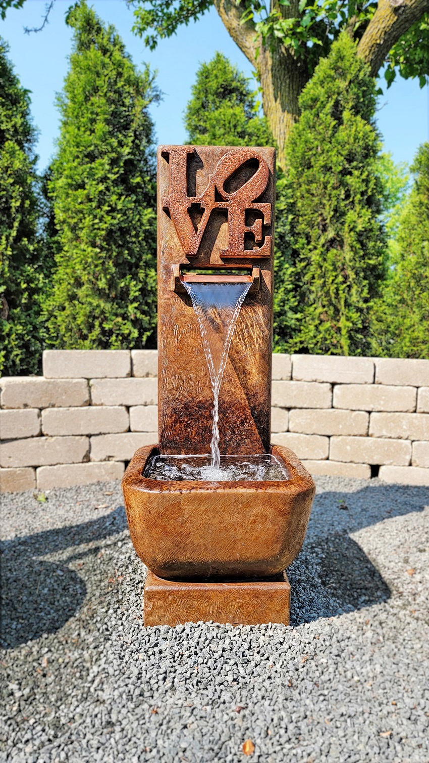 LOVE Fountain