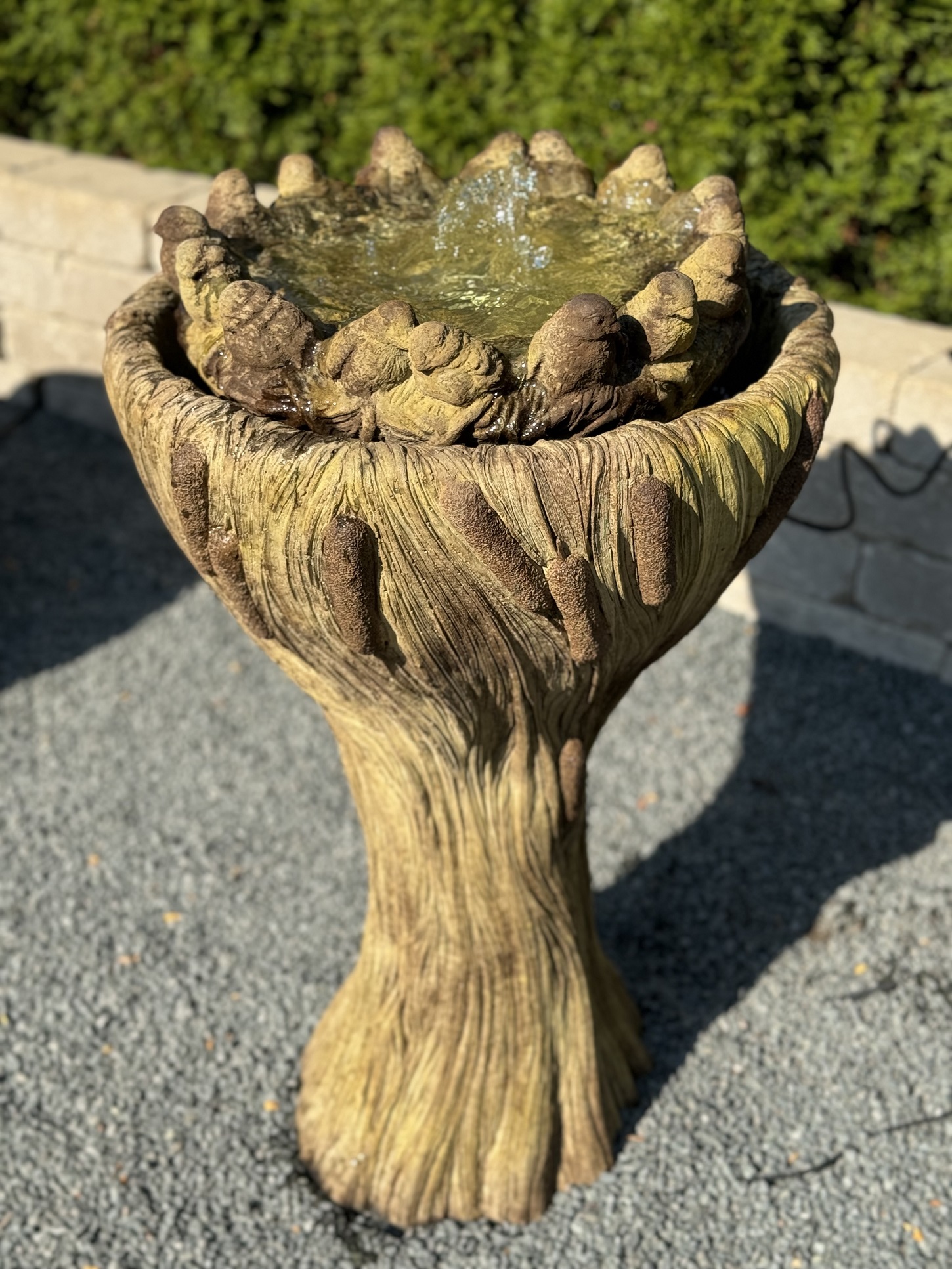 Tall Ring of Birds Bubbler Fountain