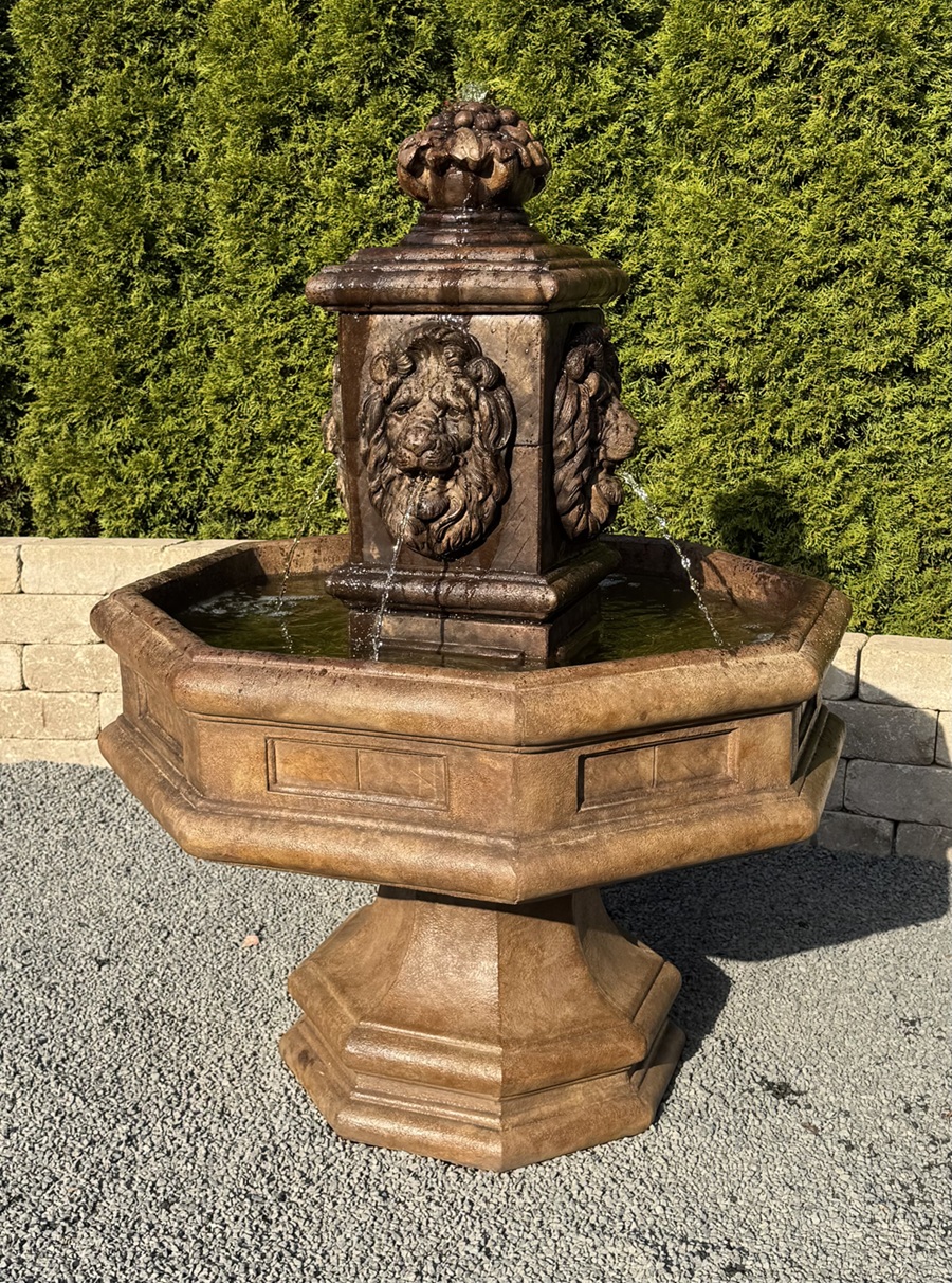 Classic Lion Fountain