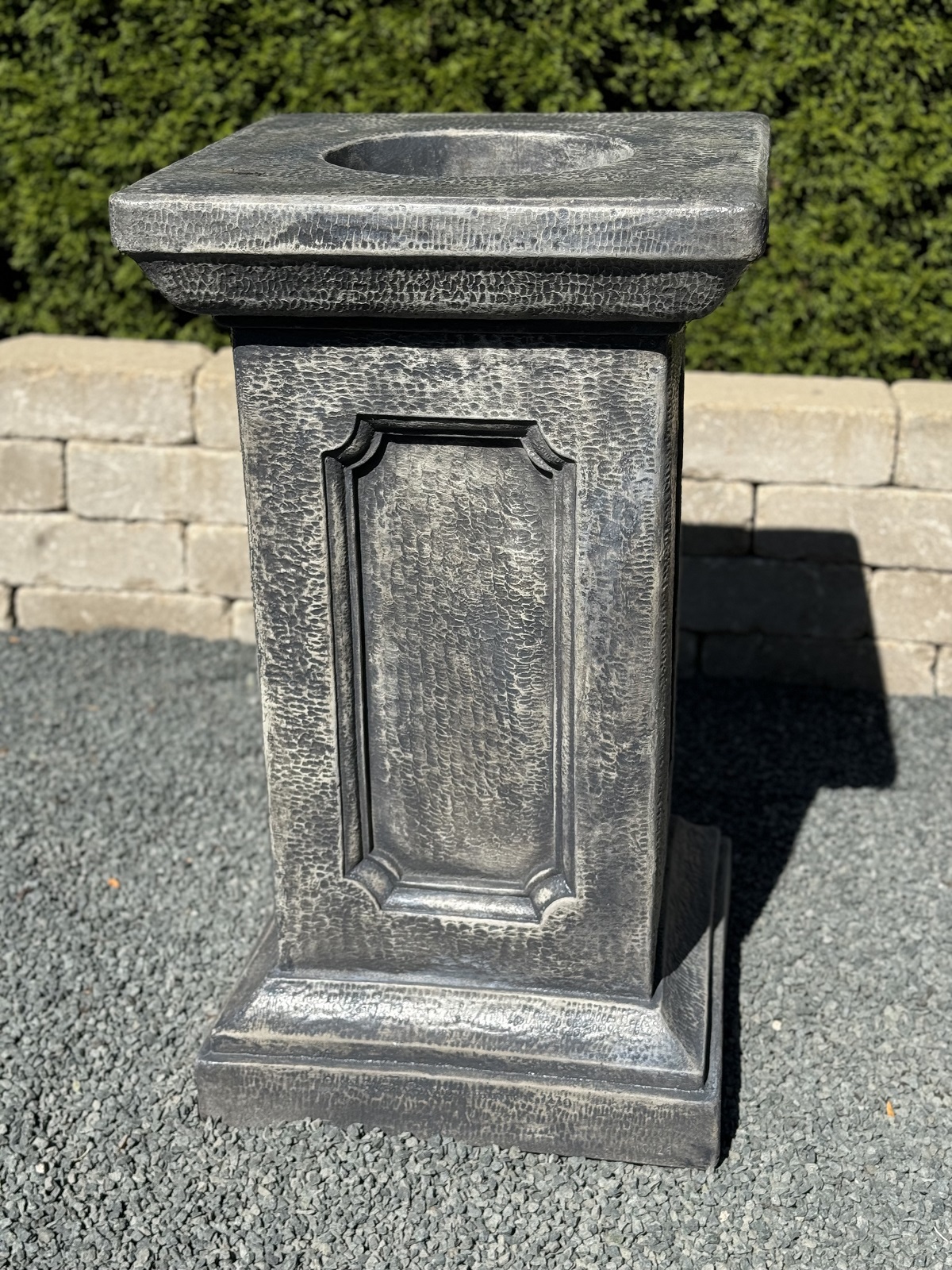 Large Classic Pedestal