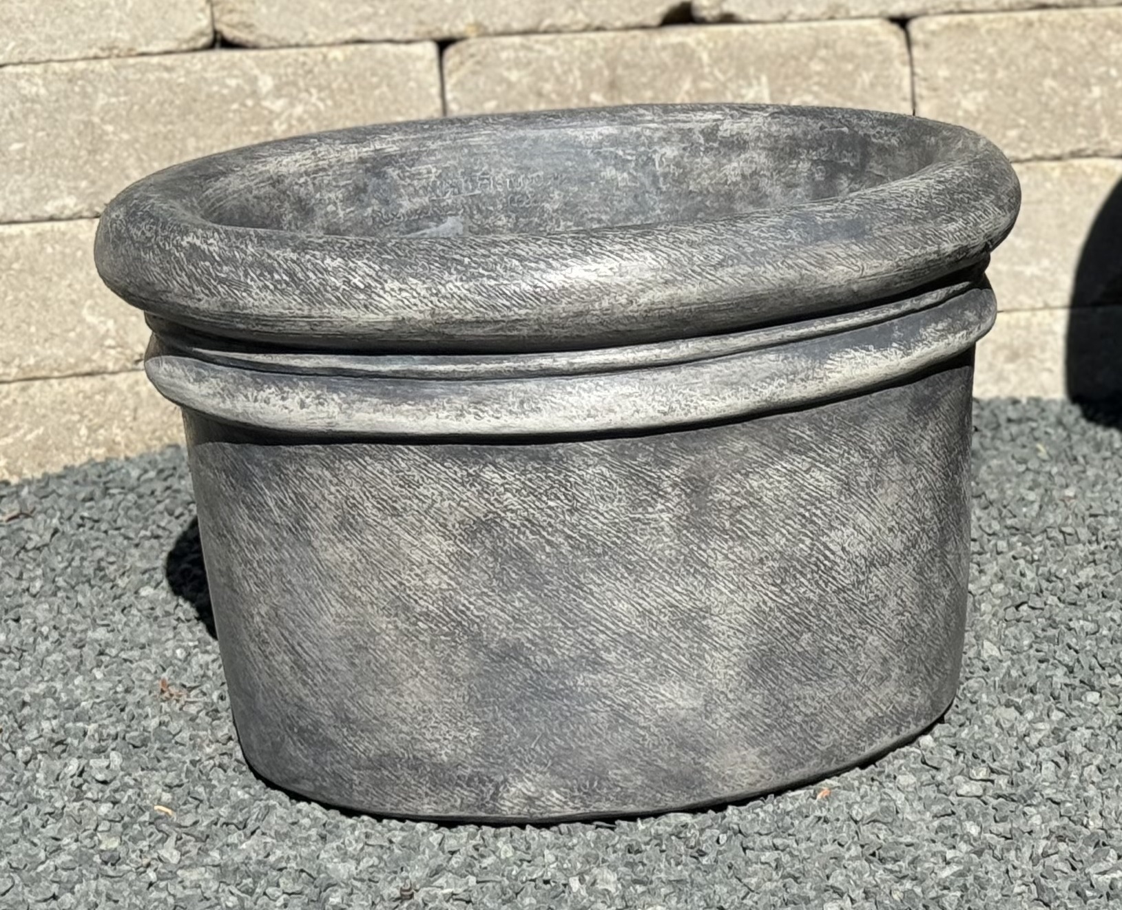 Medium Rolled Rim Planter