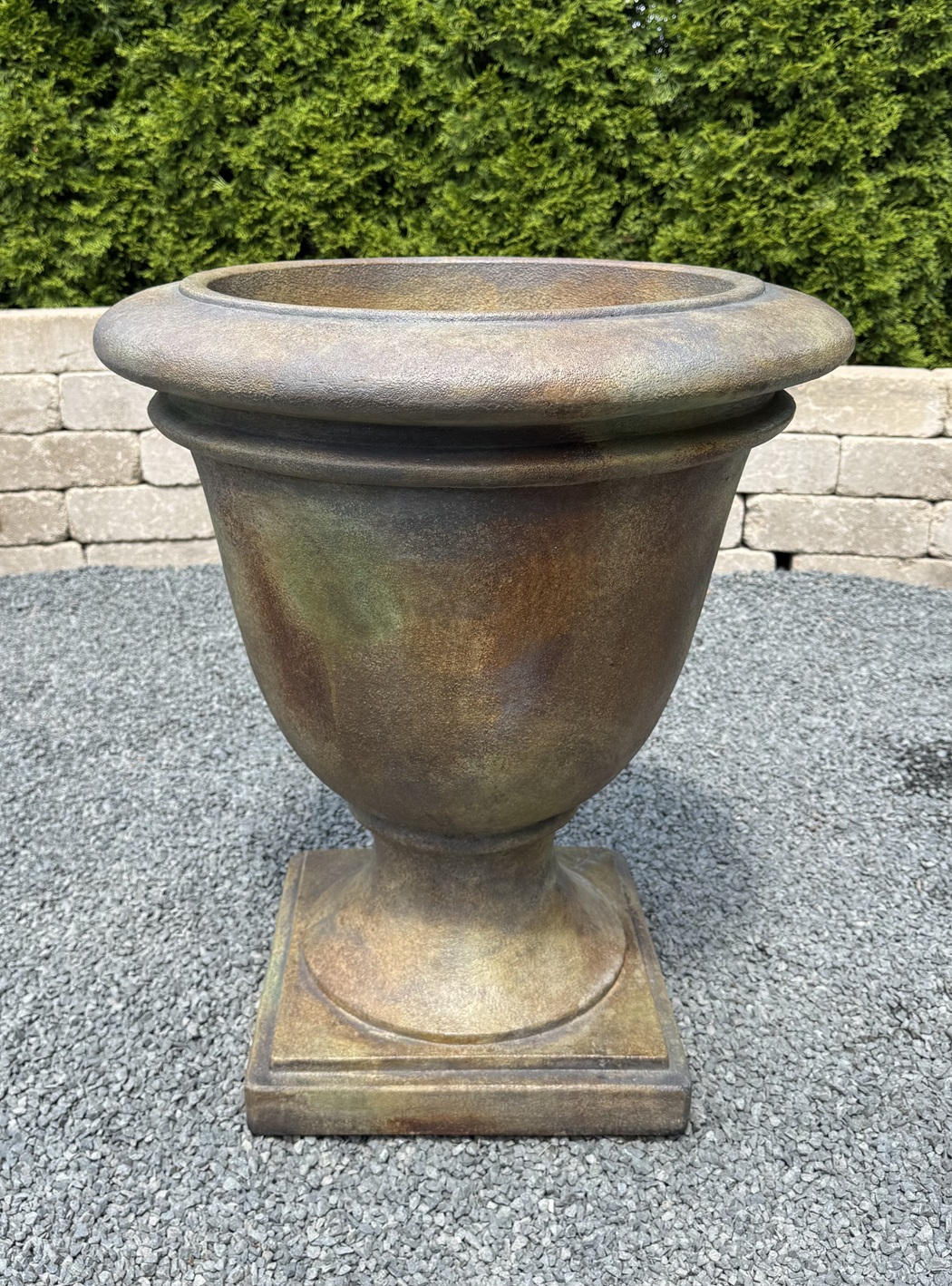 Avanti II Small Orlando Planter