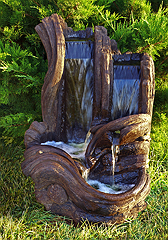 Twin Falls Log Fountain