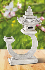 Curved Great Pagoda Lantern