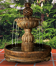 Pina Cascada Fountain in Rondo Pool